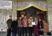 Wabup BU, Serahkan Bantuan Keuangan untuk Rumah Tahfiz Qur’an Umma Rasyidah Puri