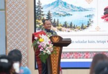 Menperin: Ulos Tak Cukup Dilestarikan, Harus Hidup dan Menghidupi Para Perajin